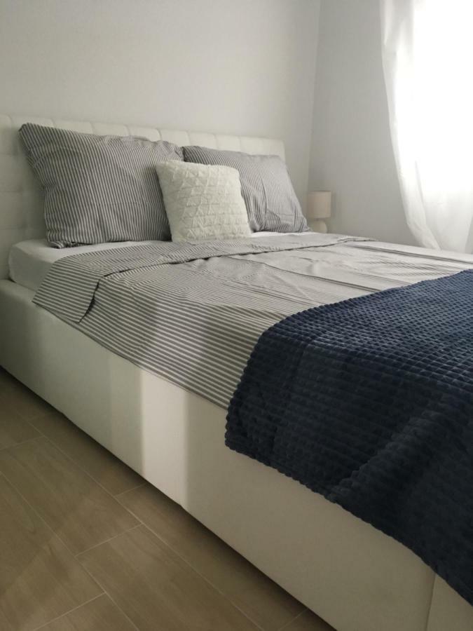 Luxury Apartments Vucinic Pirovac Ngoại thất bức ảnh